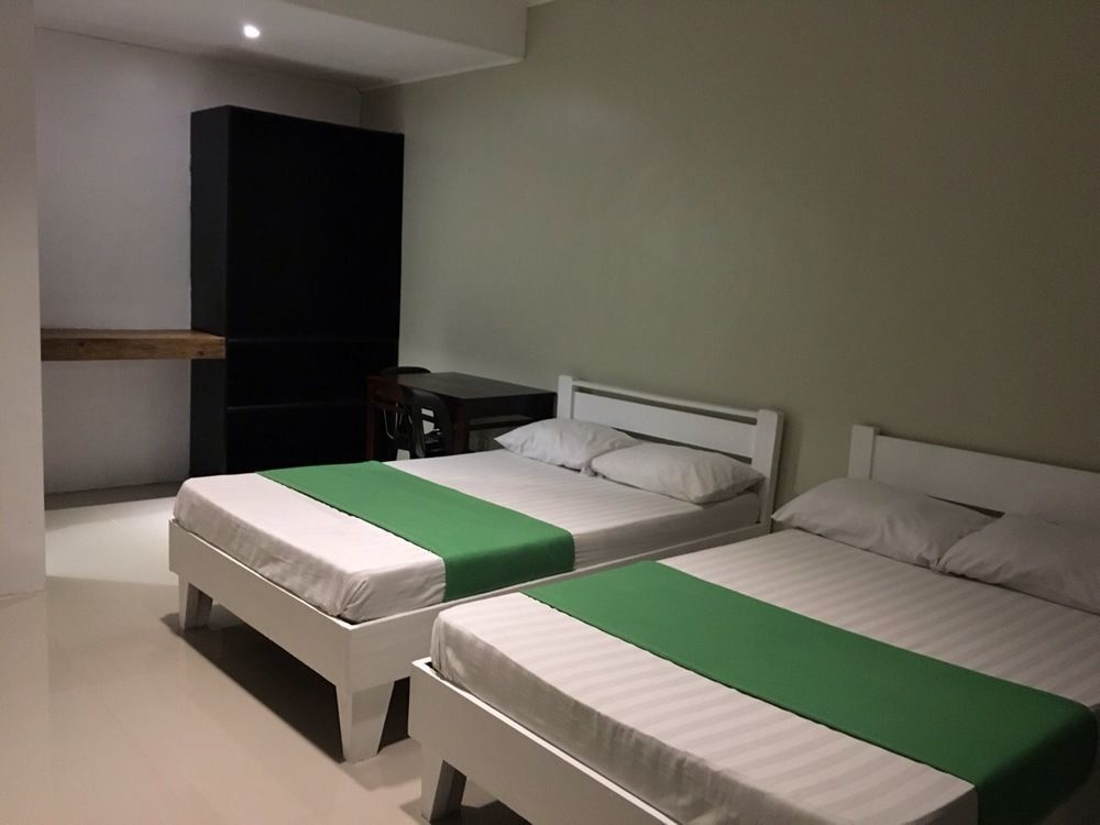 Night & Day Inn Legazpi Zewnętrze zdjęcie